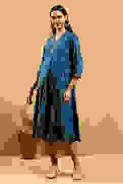 Blue Viscose Rayon Printed Kalidar Kurta image number 2