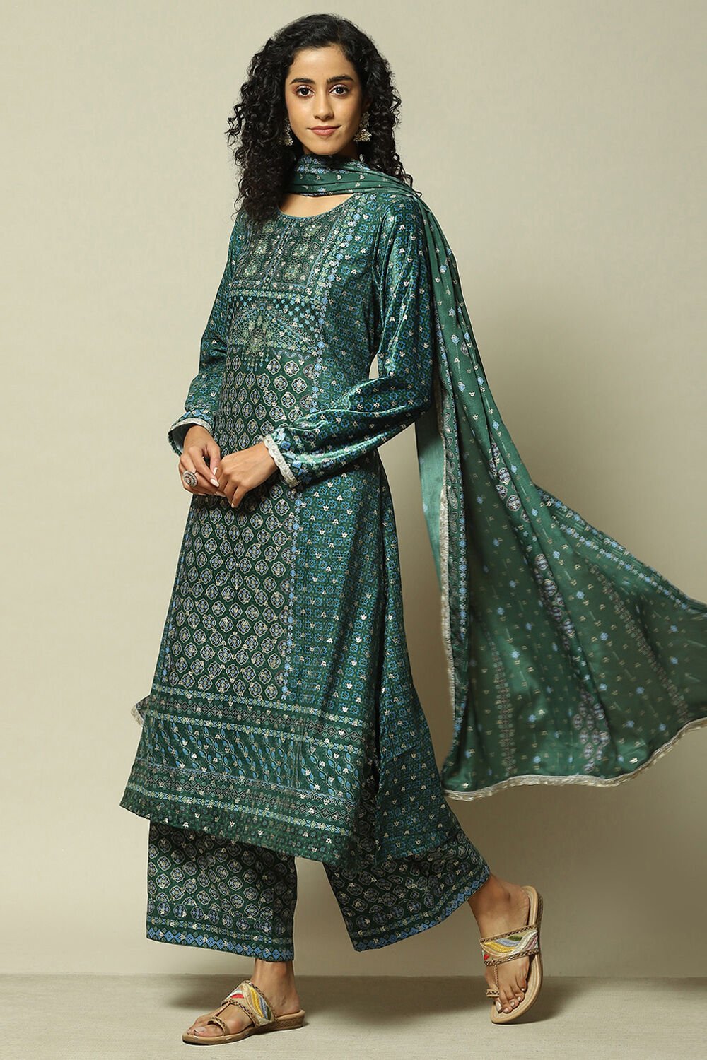 Green Polyester Straight Printed Kurta Palazzo Suit Set image number 4