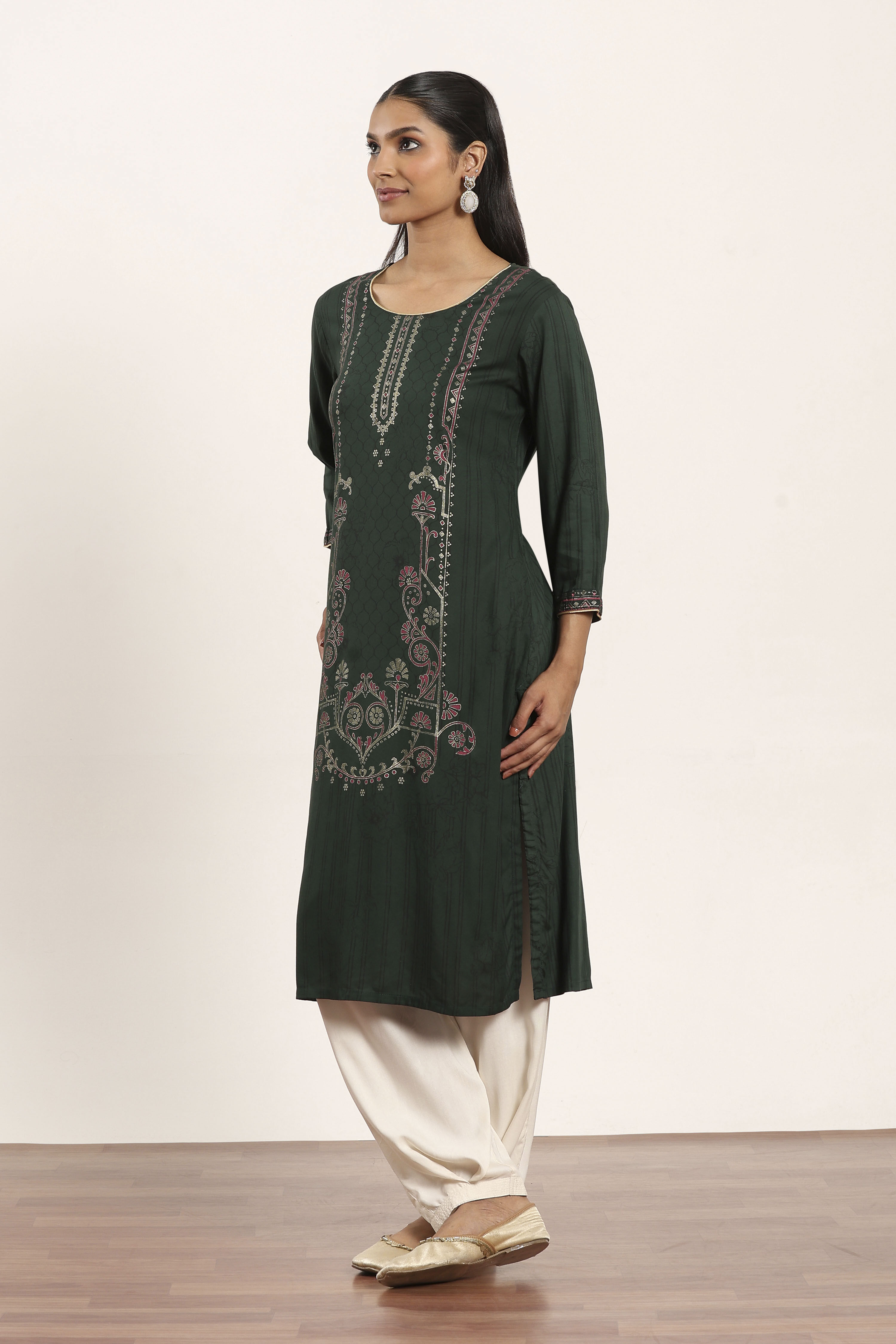 Olive Green Viscose Rayon Flared Kurta Pants Set image number 3