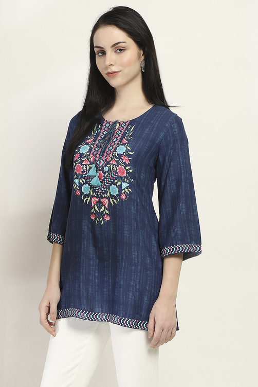 Navy Viscose Rayon Straight Kurti image number 2
