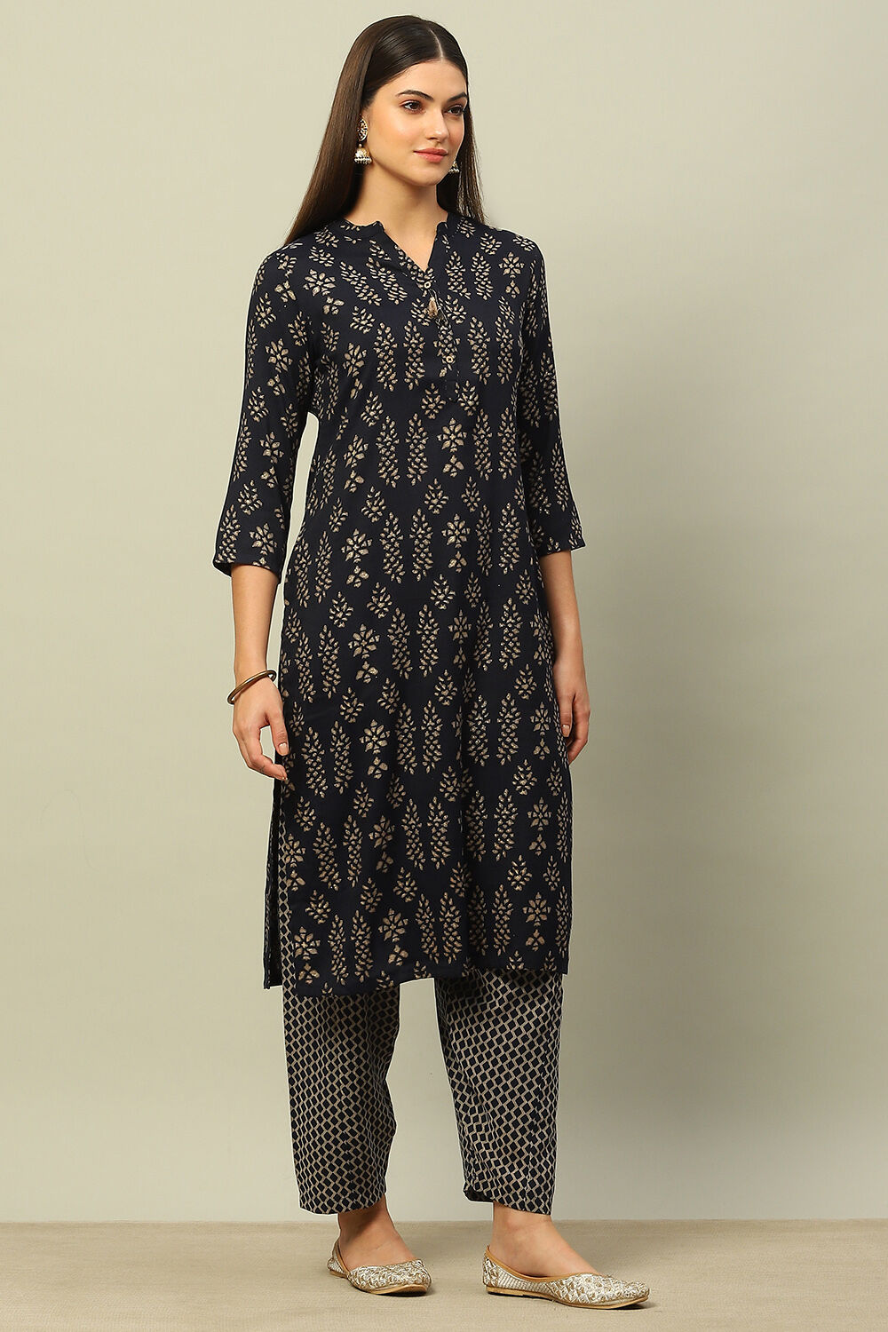 Navy Blue Viscose Blend Straight Printed Kurta Salwar Suit Set image number 5