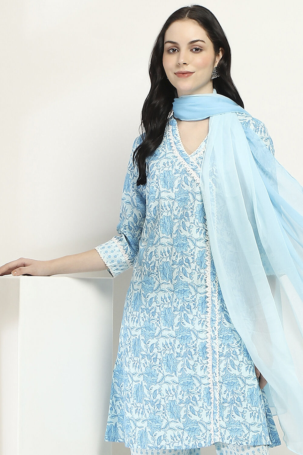 Blue Cotton Printed Straight Suit Set image number 7