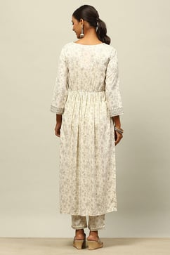 Off White Rayon Gathered Printed Kurta Palazzo Suit Set image number 4