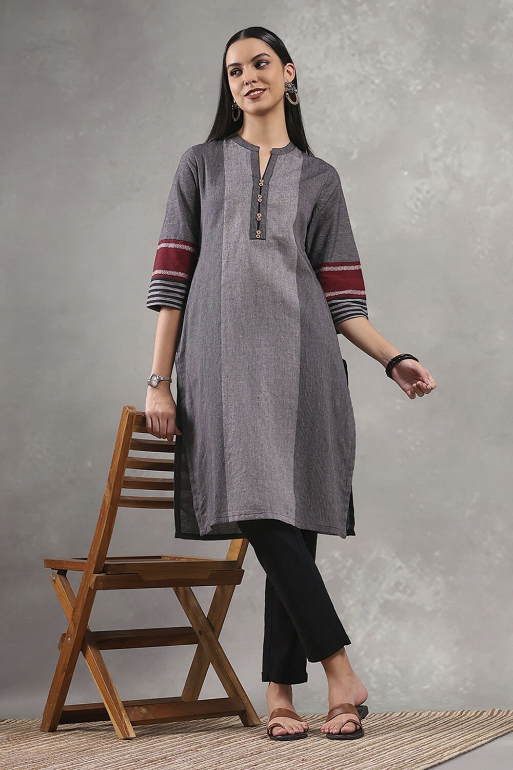 Black Cotton Textured Straight Kurta image number 0