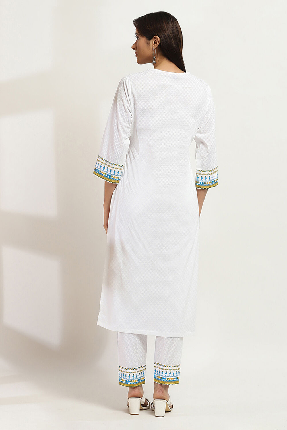 White Cotton Printed Straight Suit Set image number 4