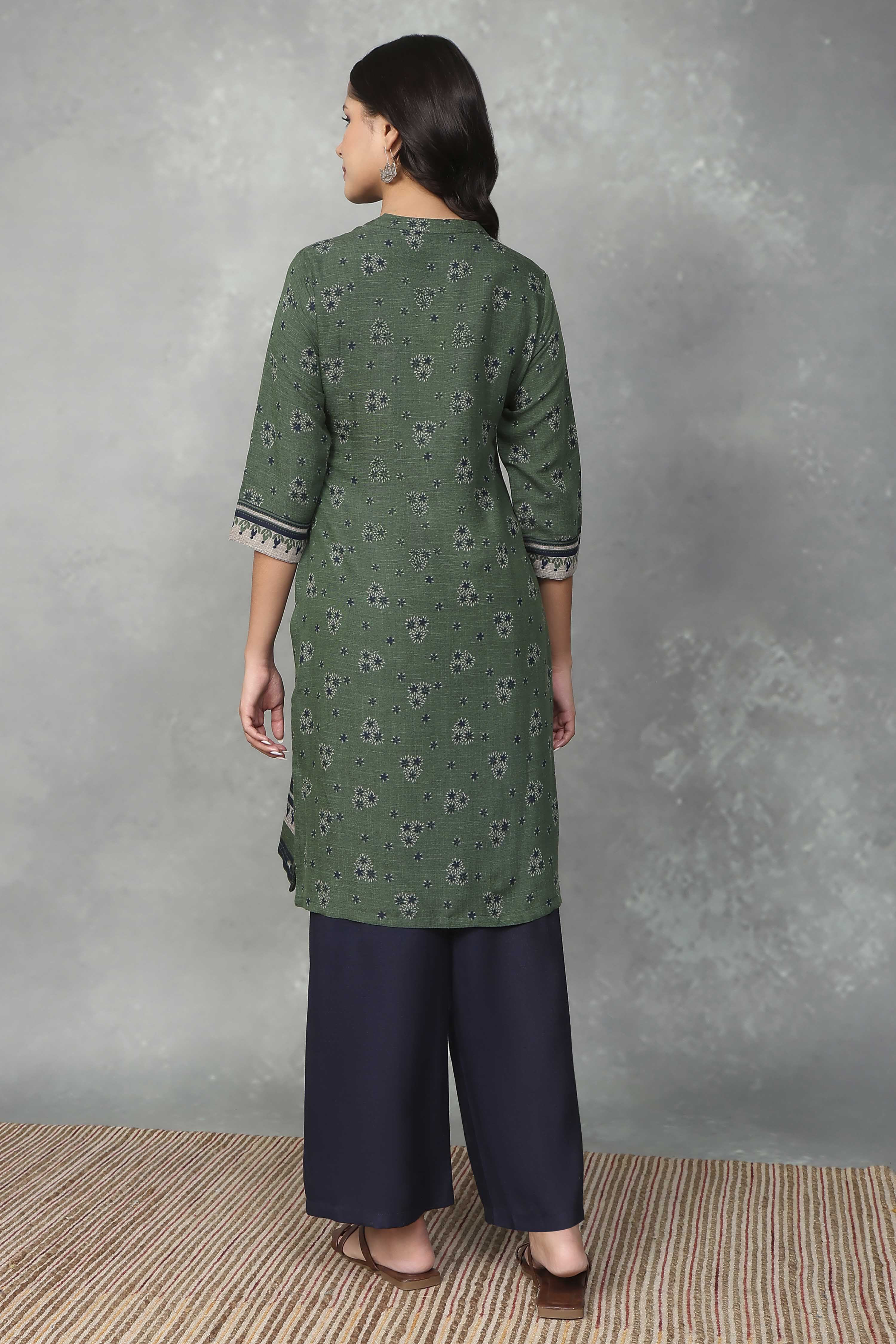 Green Viscose Polyester Viscose Rayon Kurta Pants Set image number 4