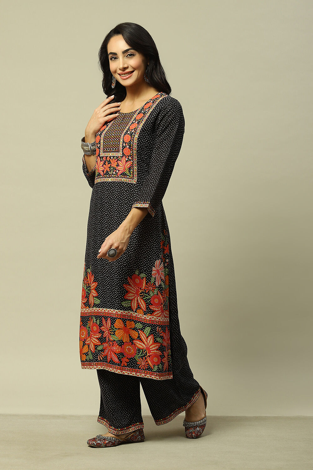 Black LIVA Straight Printed Kurta image number 2