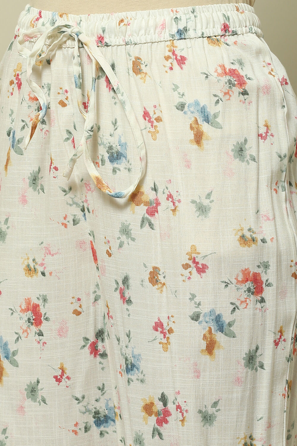 Off-white Viscose Printed Straight Suit Set image number 2