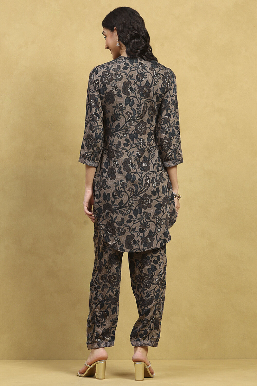 Blue Viscose Blend Printed Gathered Kurta Pants Set image number 4