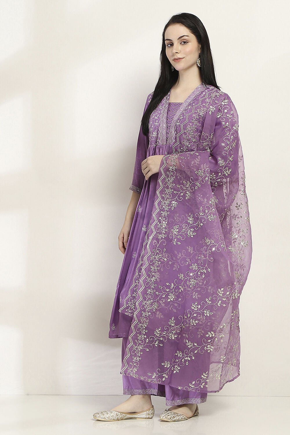 Lavender Viscose Gathered Set image number 3