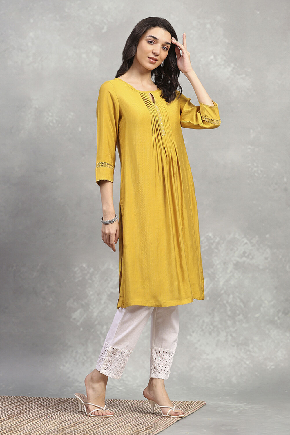 Blue Solid Straight Kurta image number 4