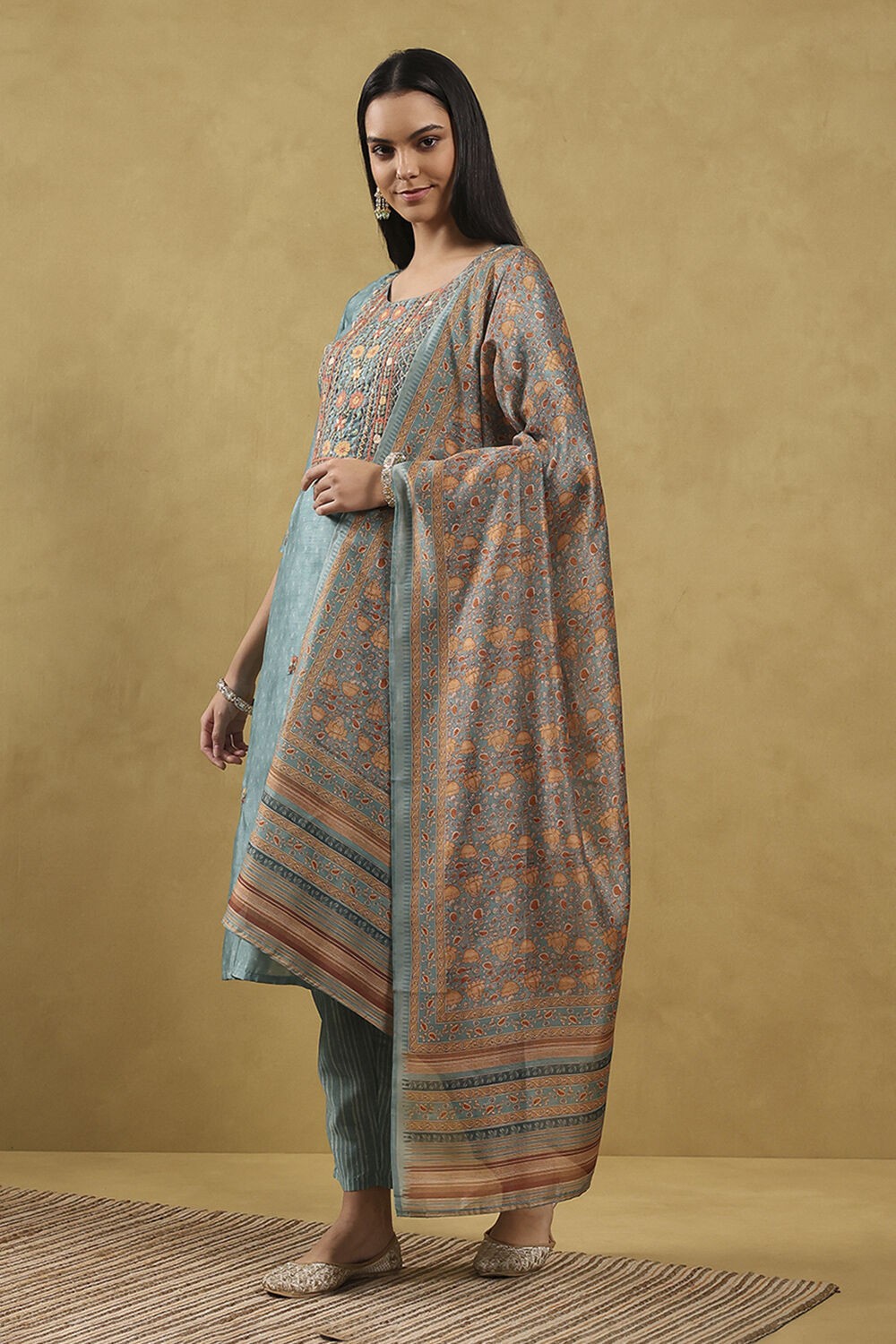 Blue Polyester Printed Straight Suit Set image number 3