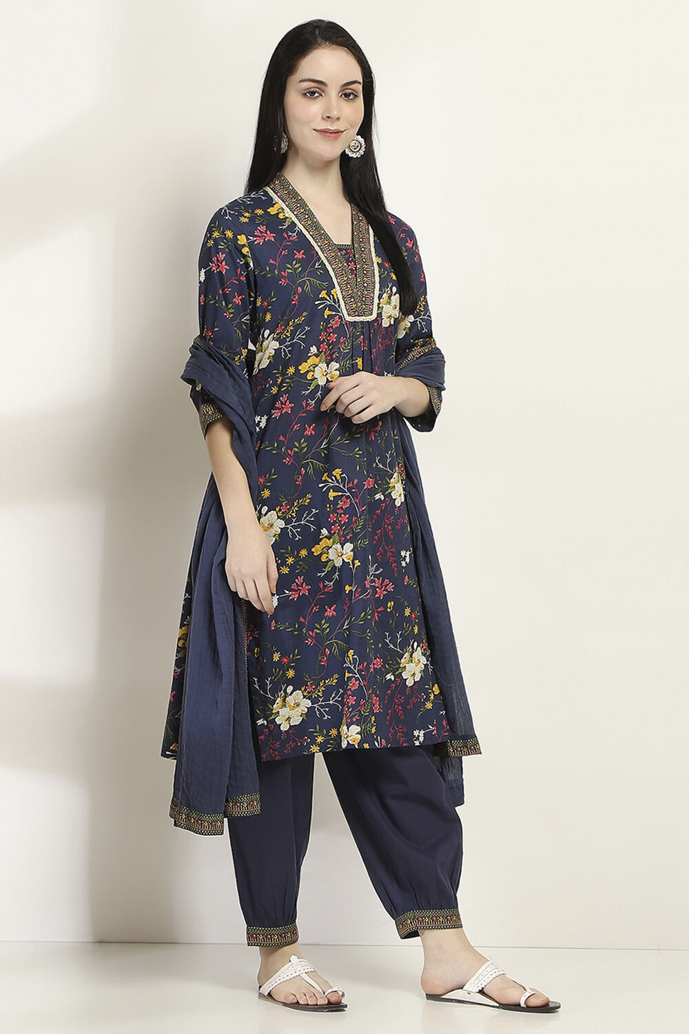 Navy Blue Cotton Floral Printed Straight Suit Set image number 5