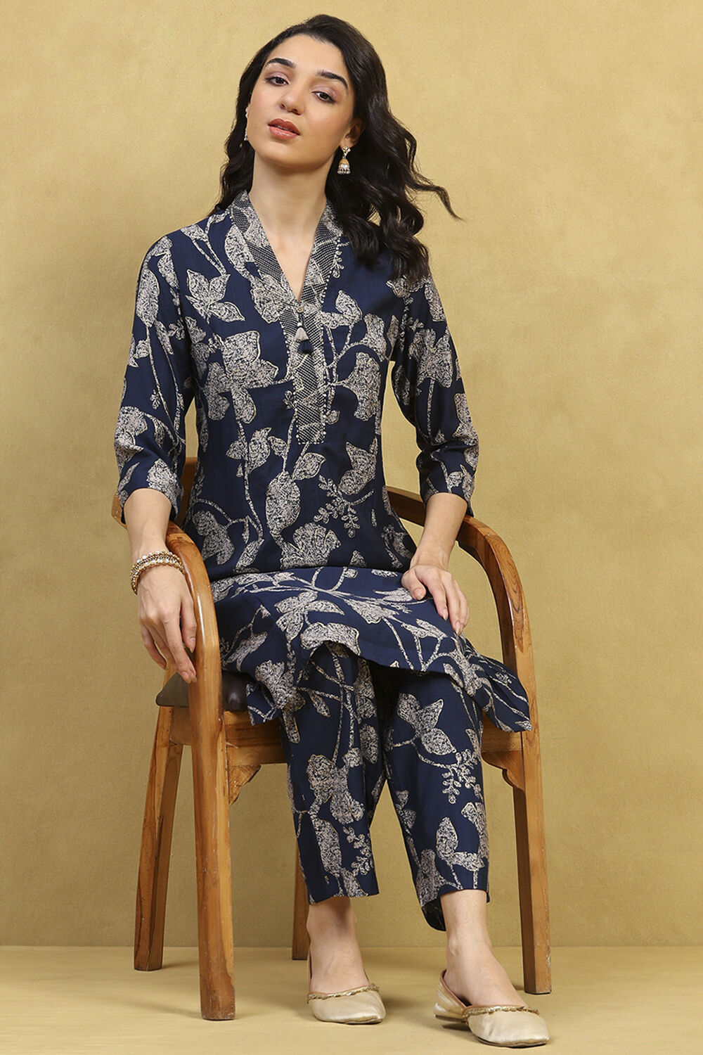 Navy Blue Viscose Blend Straight Kurta Pants Set image number 0