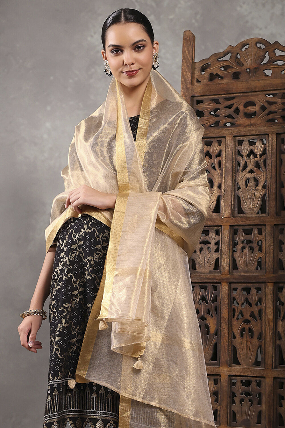 Gold Polyester Yarndyed Dupatta image number 0