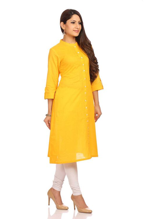 Yellow Straight Cotton Kurta image number 2