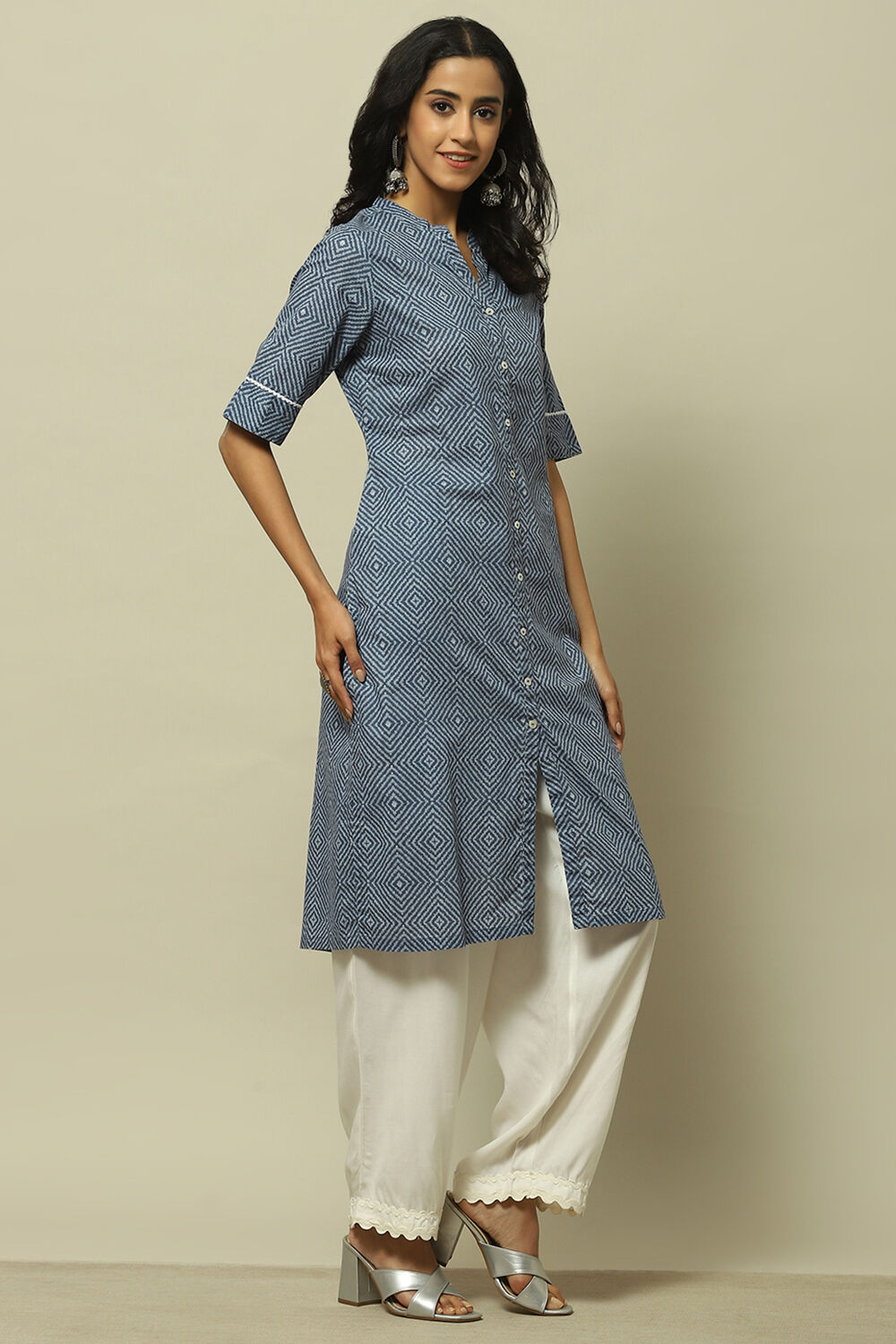 Indigo Blue Cambric Zig-Zag Printed Straight Kurta image number 4