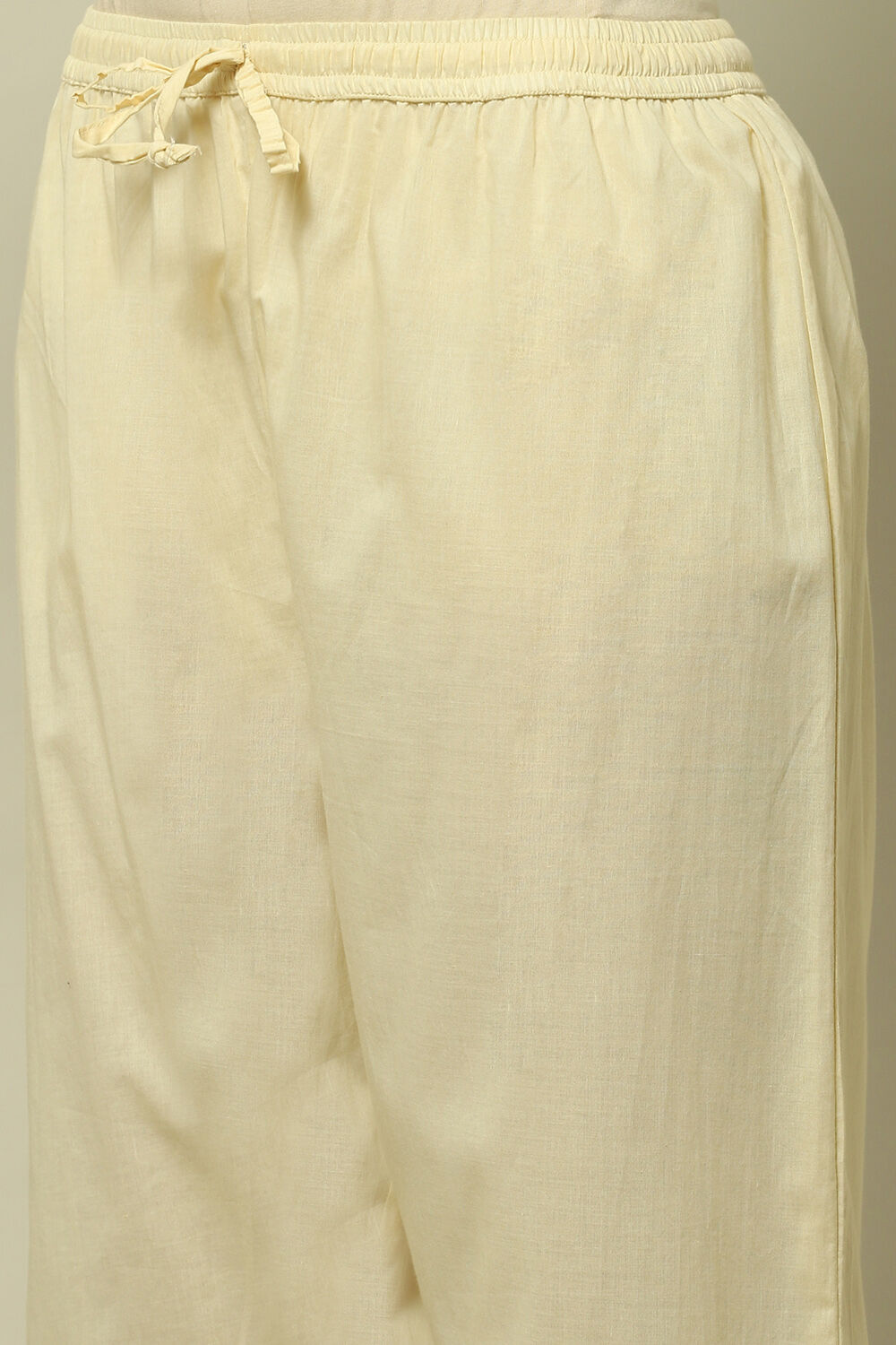 Blue Cotton Blend Printed Kurta & Pants Suit Set image number 2