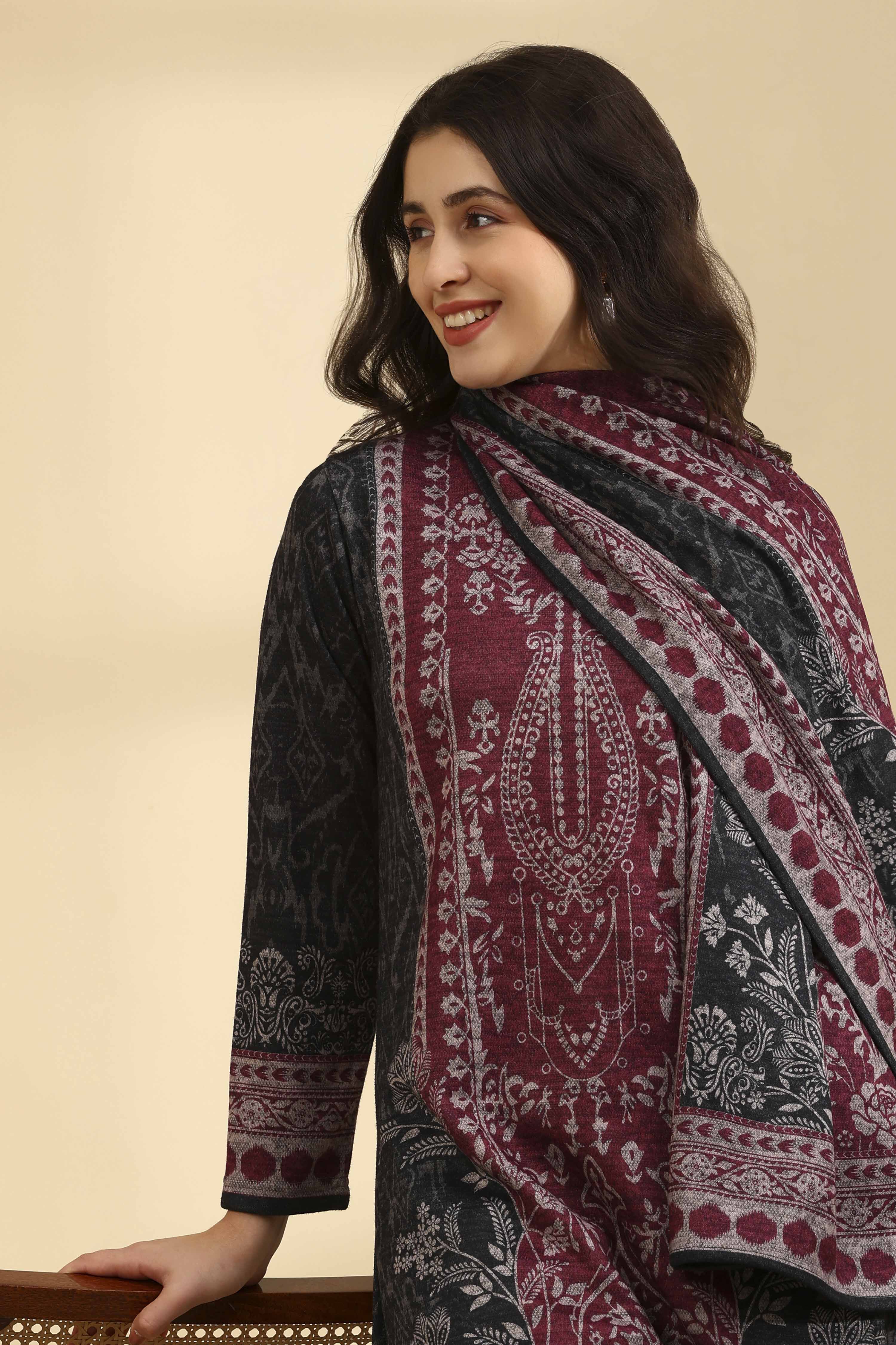 Black Polyester Printed Straight Suit Set image number 1