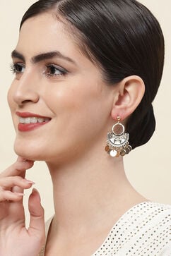 Brown Alloy Earrings image number 3