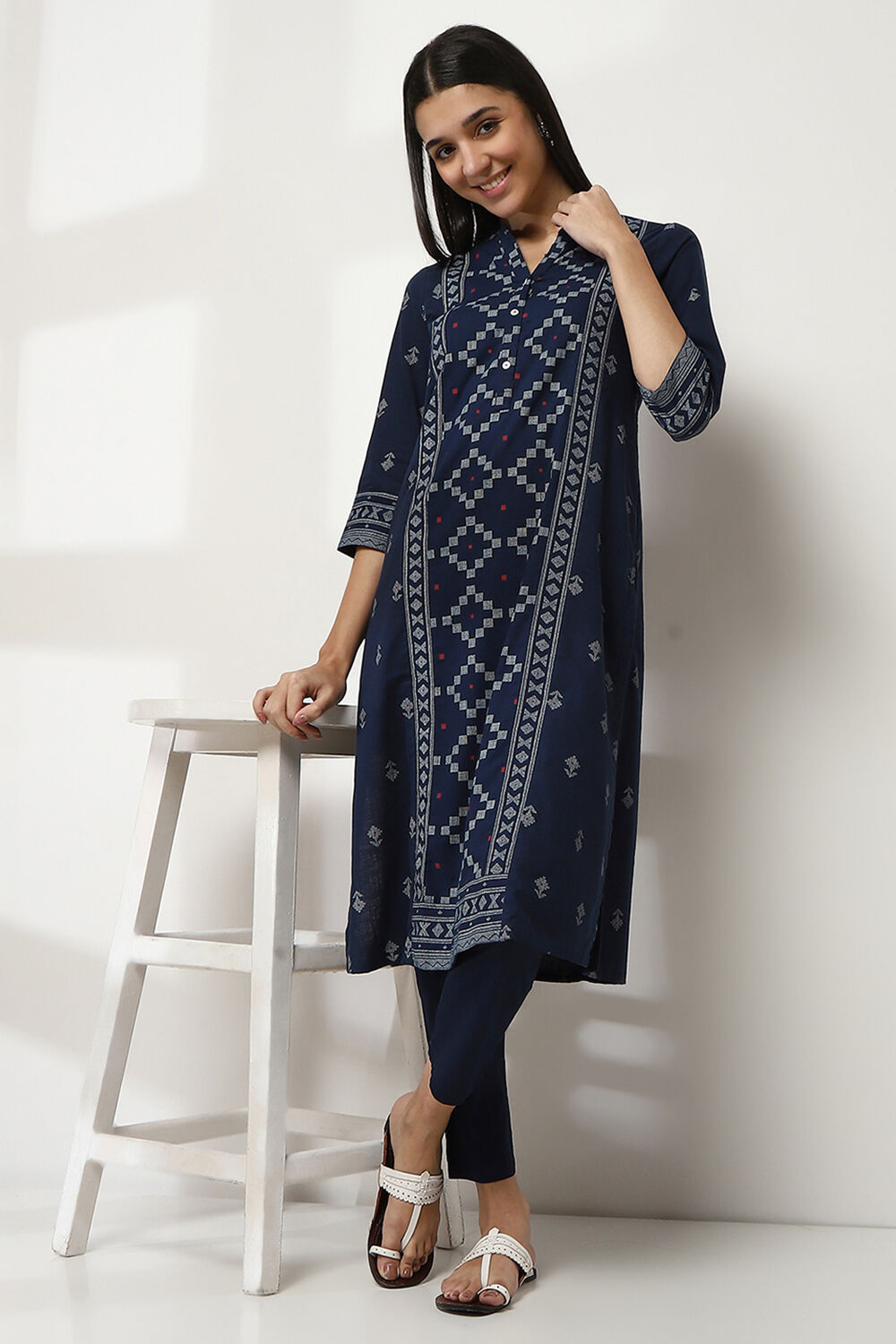 Navy Blue Cotton Printed Straight Kurta image number 0