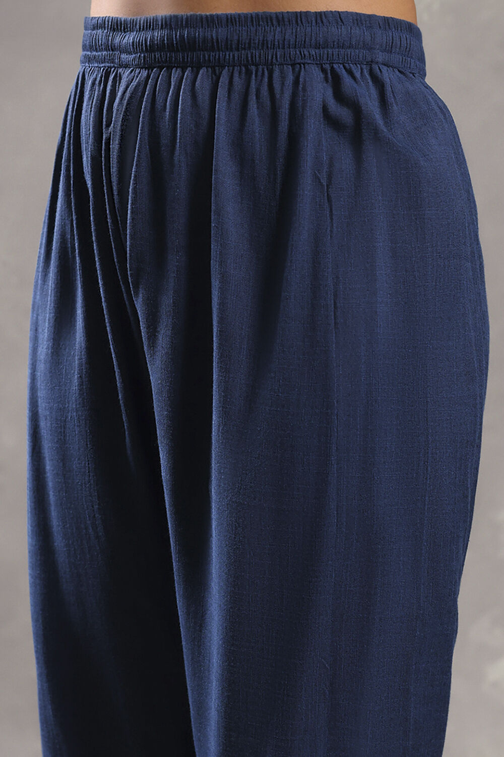 Green Viscose Blend Printed Straight Kurta Pants Set image number 2