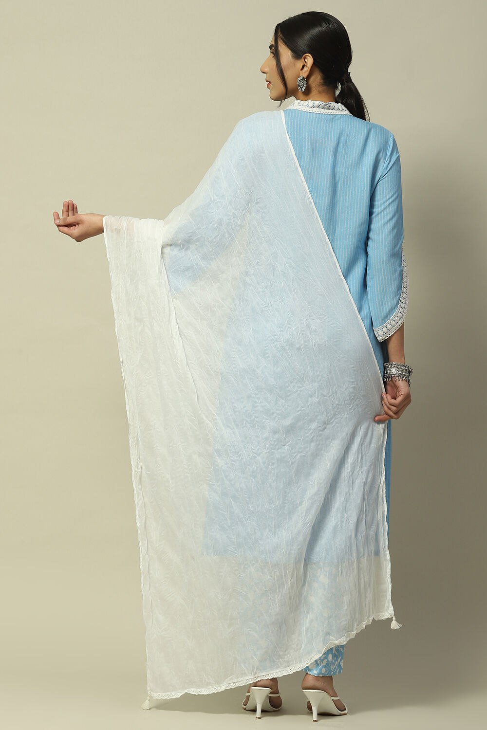 Indigo Blue Voile Solid Dupatta image number 2