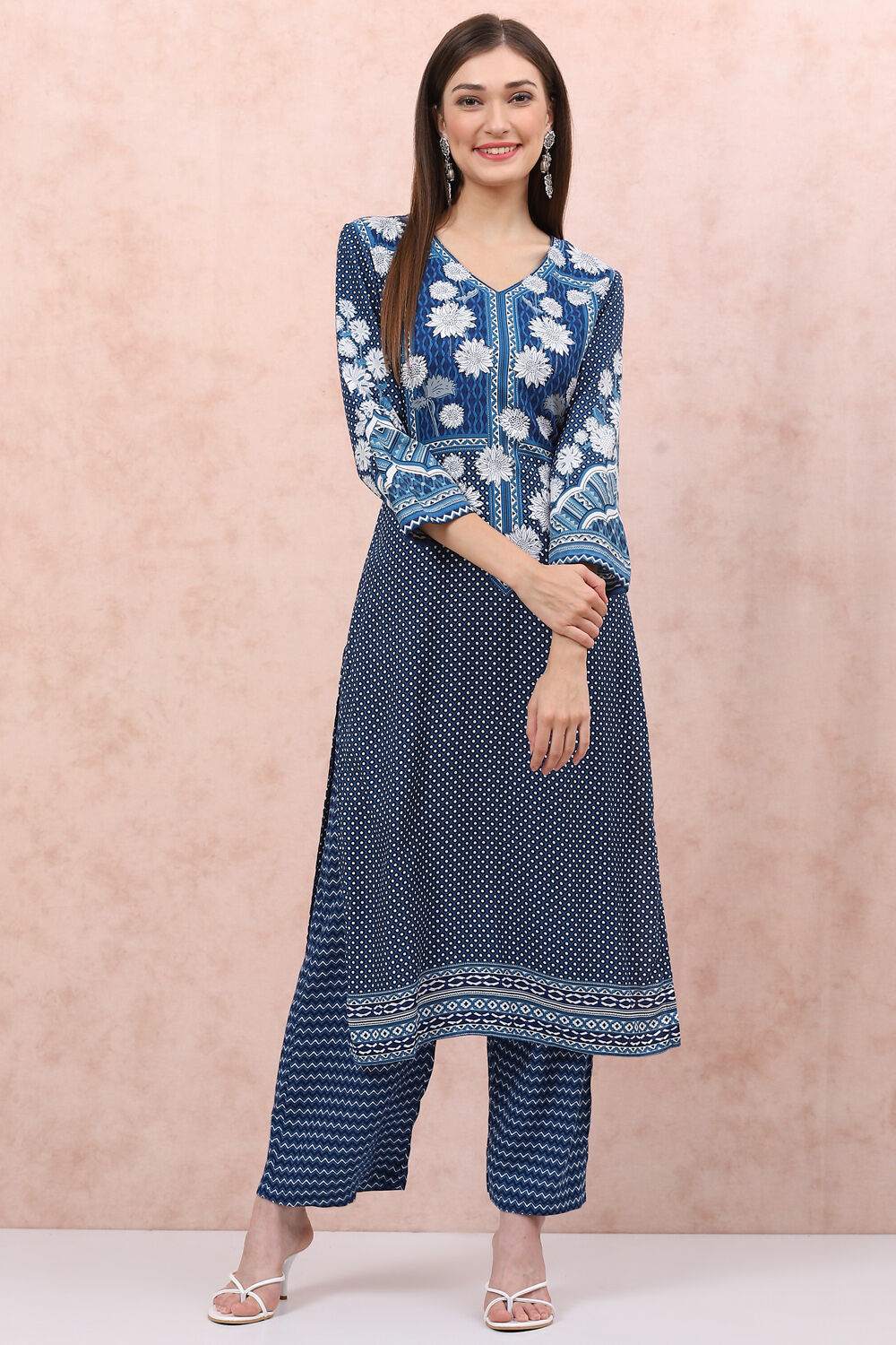 Indigo LIVA Straight Kurta image number 4