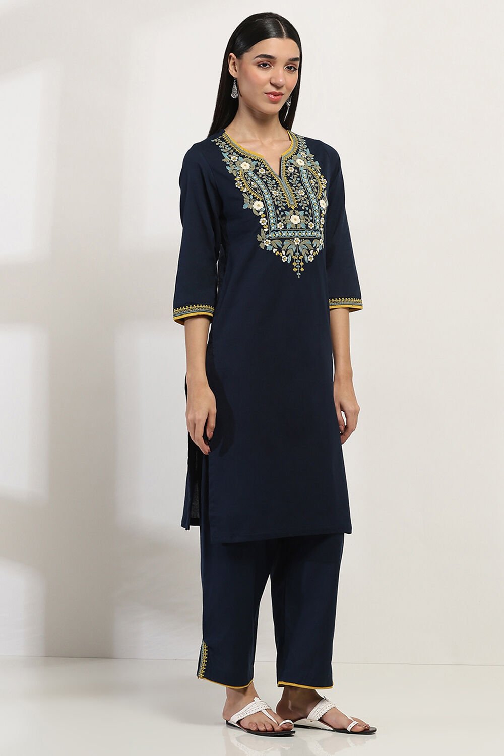 Navy Blue Cotton Blend Straight Kurta Set image number 5