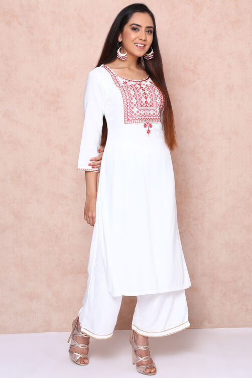 White Viscose Rayon Straight Kurta image number 3