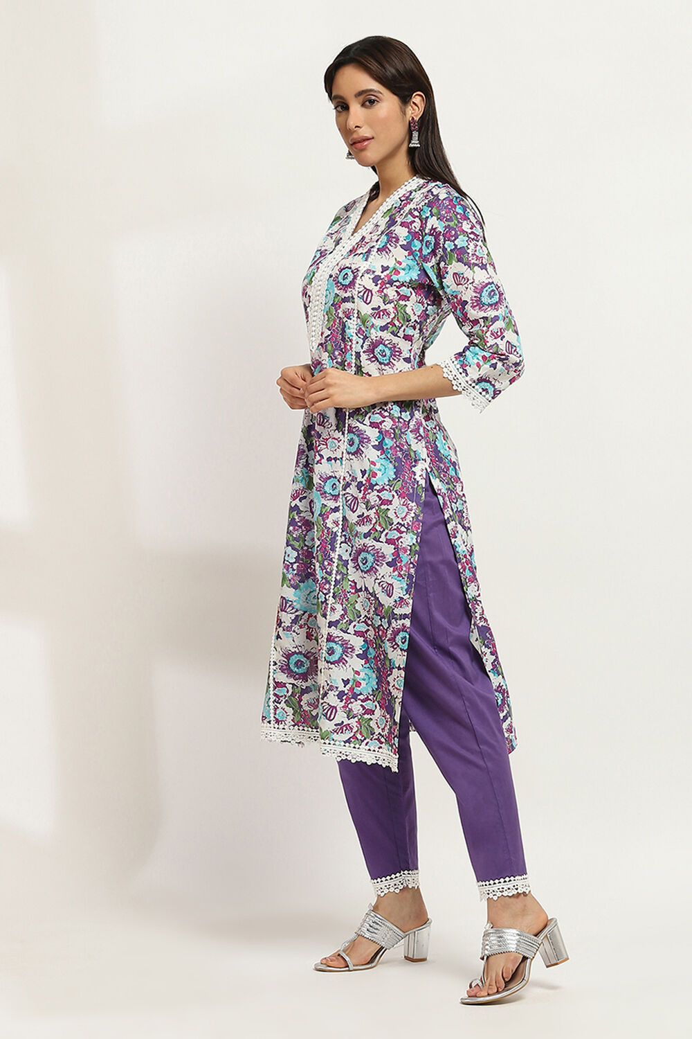Purple Cotton Floral Straight Kurta Set image number 3