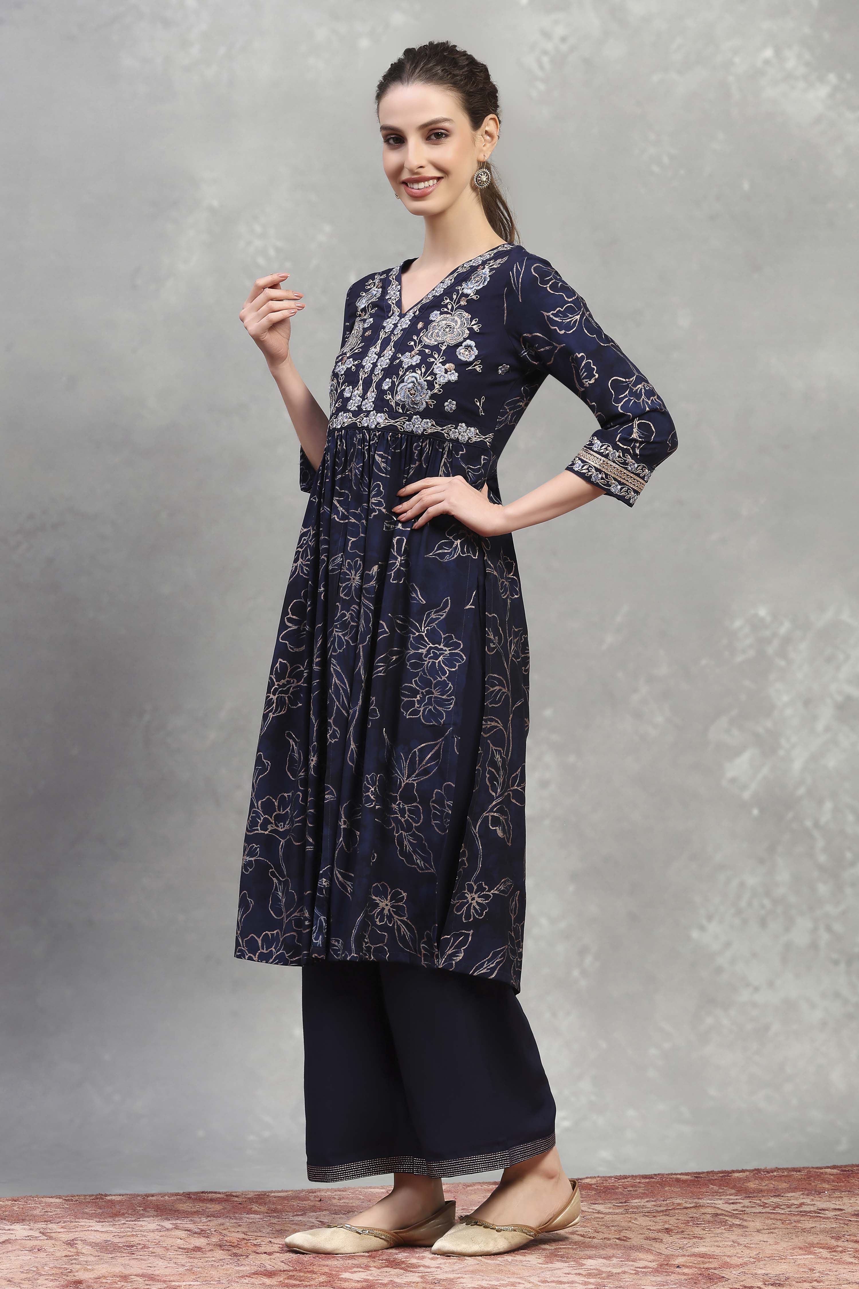 Indigo Blue Viscose Blend Printed Gathered Kurta Pants Set image number 3