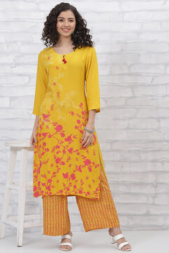 Yellow LIVA Straight  Kurta Pants Set image number 6
