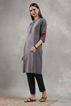 Black Cotton Yarndyed Straight Kurta image number 2