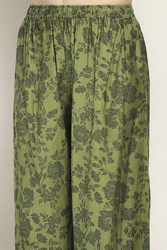 Green Viscose Blend Straight Set image number 2
