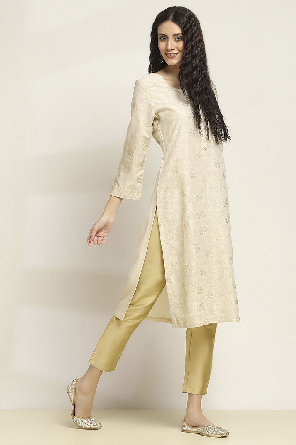 Off-White Printed Straight Kurta image number 4