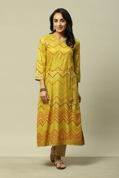 Lime Green LIVA Straight Printed Kurta image number 5