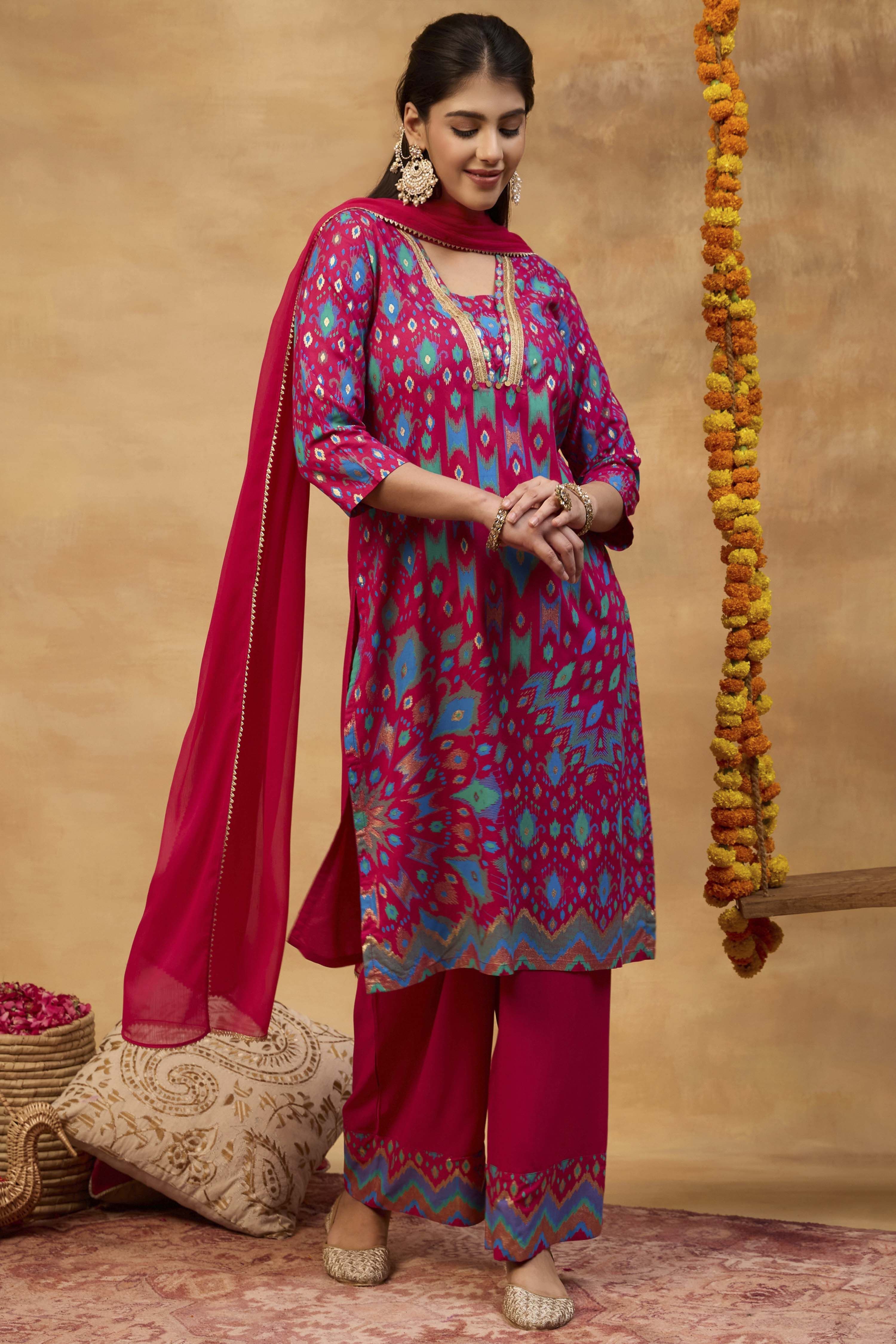 Fuschia Viscose Rayon Straight Printed  image number 4