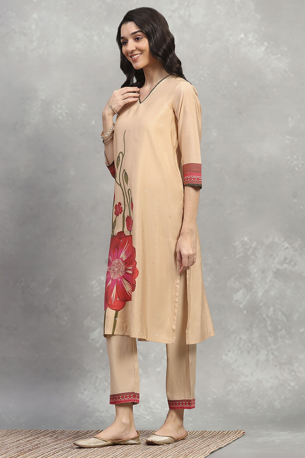 Golden Floral Printed Straight Kurta image number 2