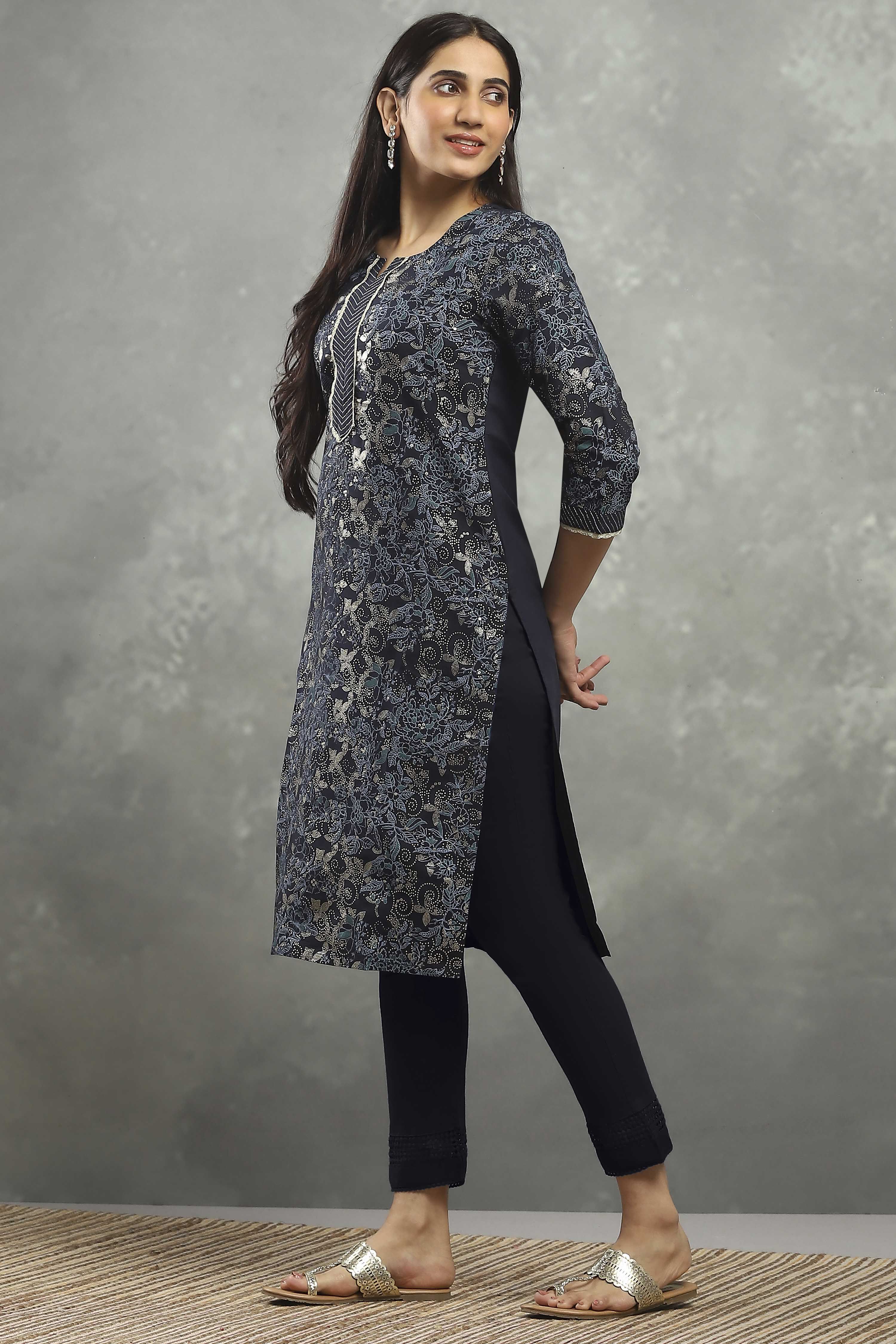 Blue Viscose Straight Kurta Pants Set image number 2