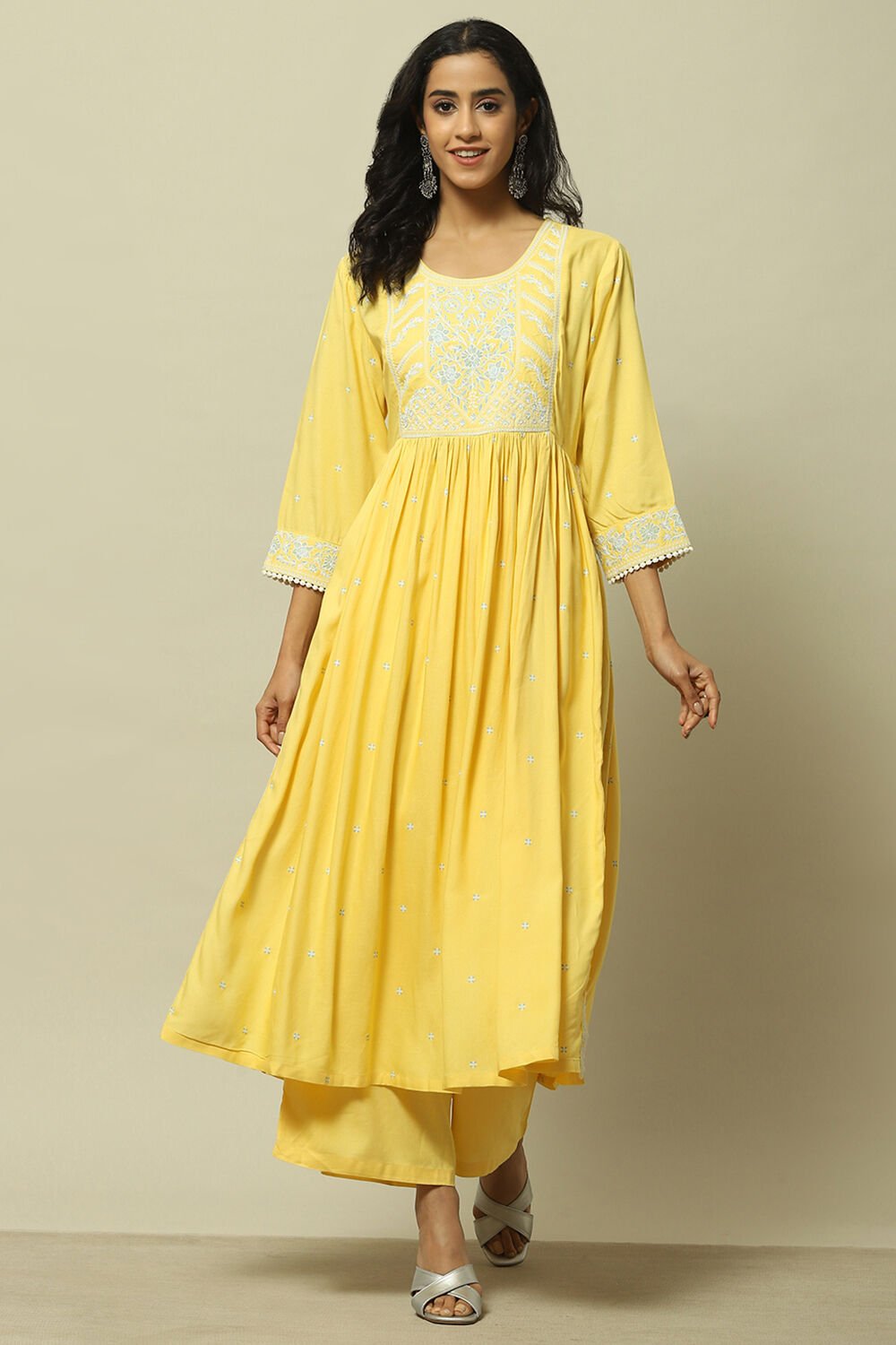 Yellow Embroidered Straight Kurta Set image number 6