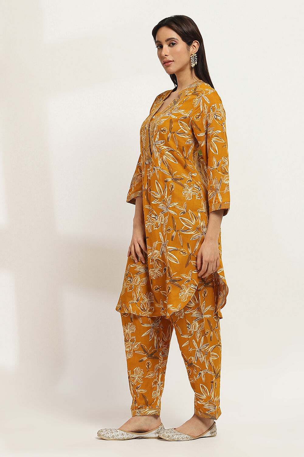 Mustard Yellow Printed Straight Co-ord Set image number 2