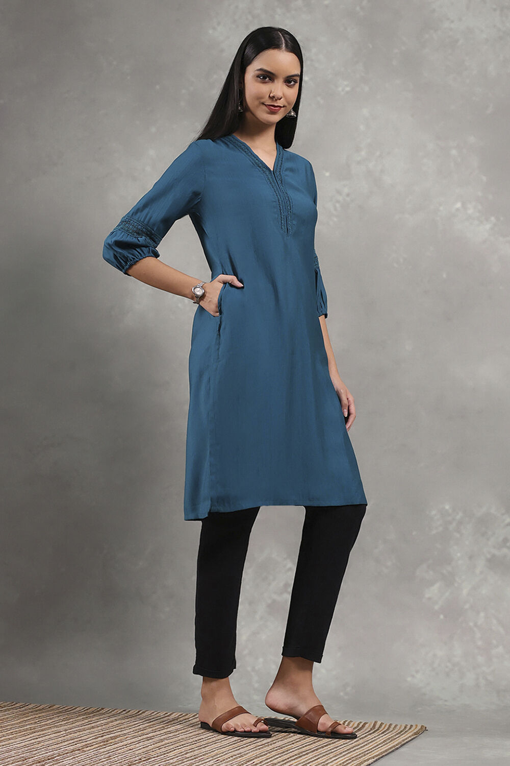 Teal Solid Straight Kurta image number 4