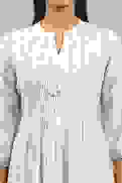 Beige Cotton Yarndyed Straight Kurta image number 1