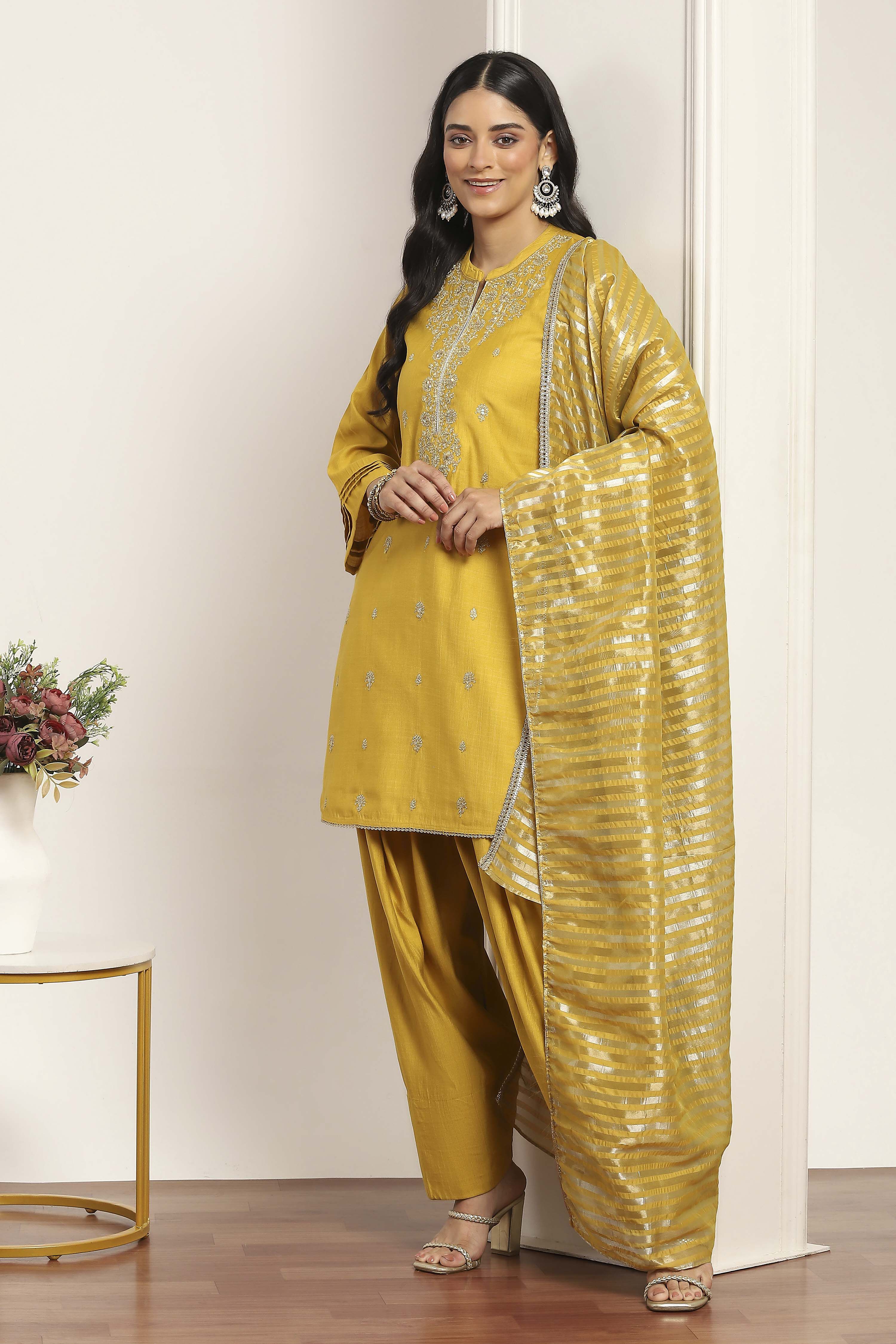 Yellow Viscose Polyester Straight Suit Sets image number 6