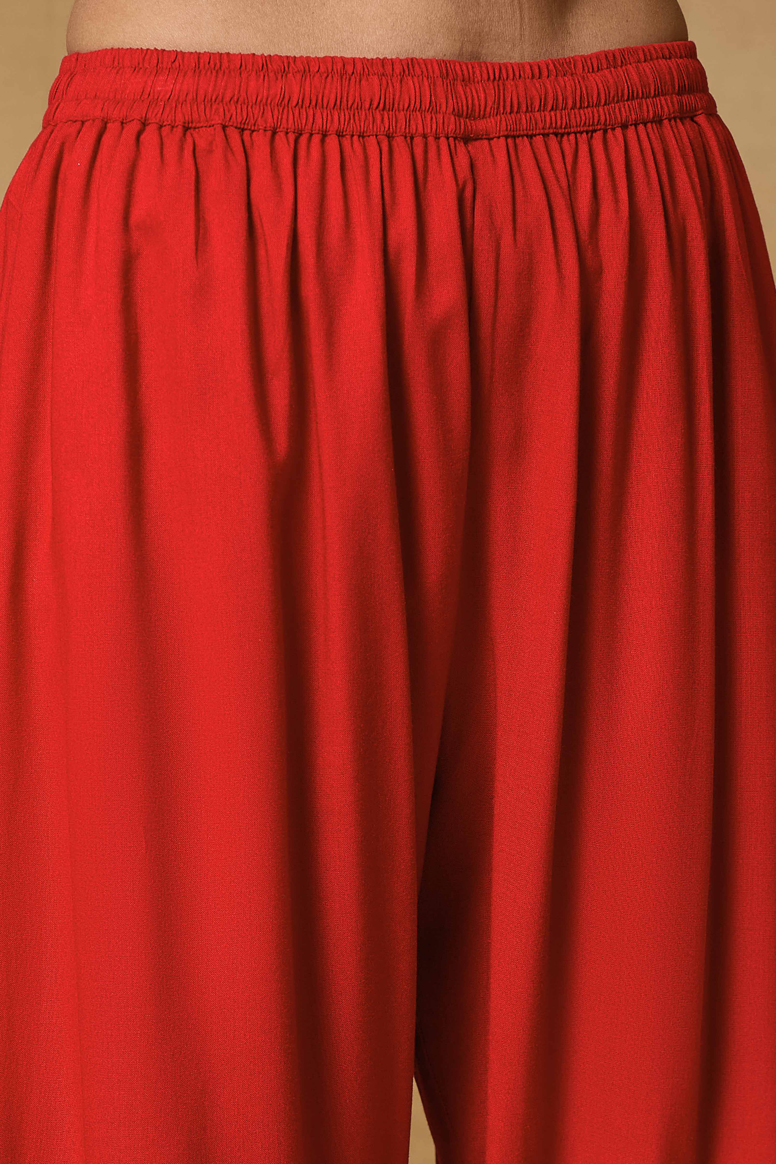 Red Viscose Rayon Straight Printed Suit Set image number 2
