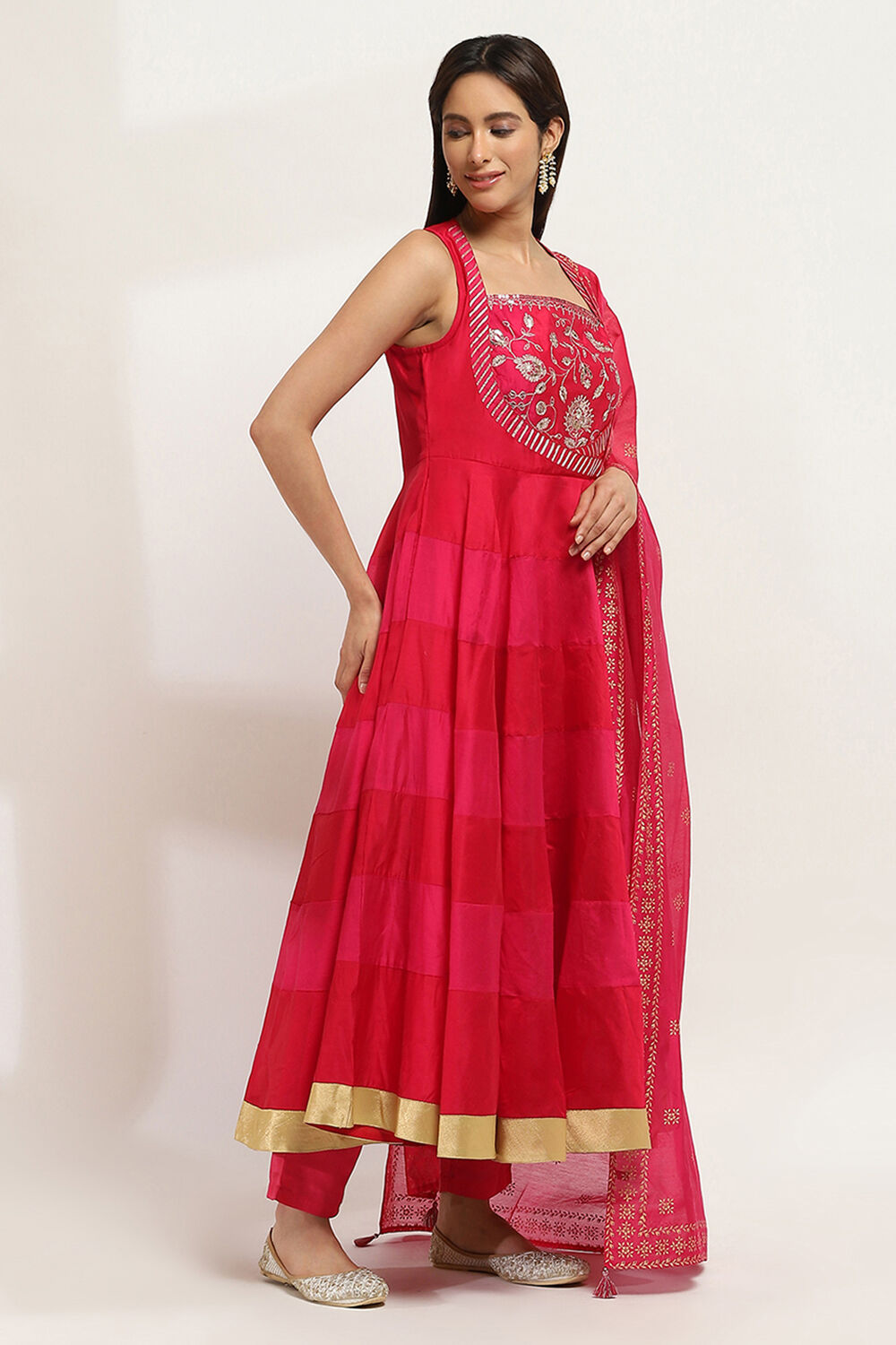 Red and Pink Tiered Anarkali Suit Set image number 5