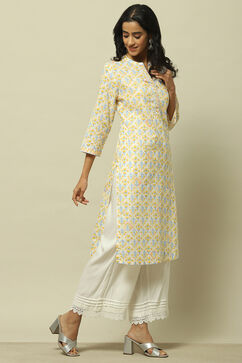 Yellow Cambric Straight Kurta image number 4