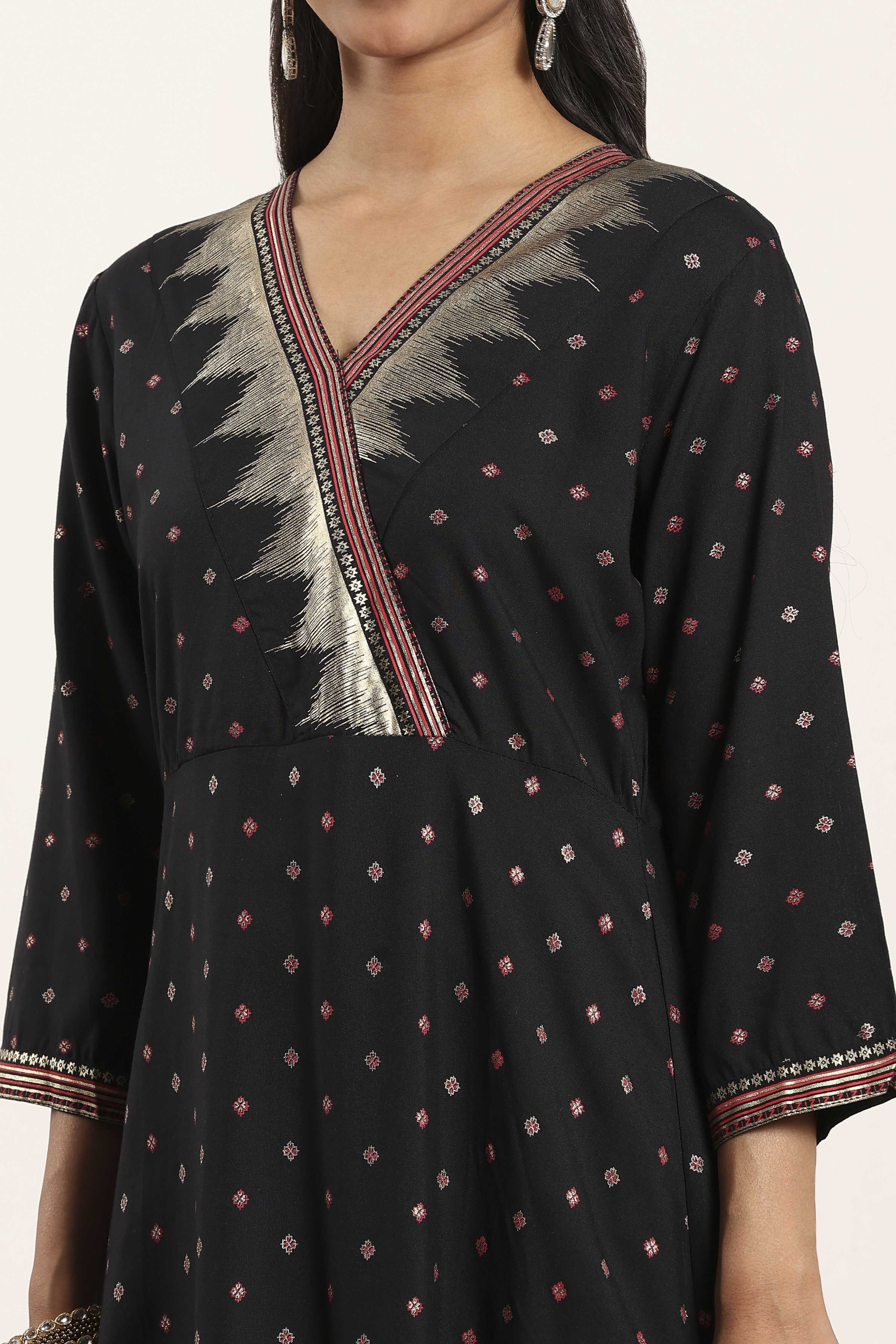 Black Viscose Rayon Straight Kurta Pants Set image number 1