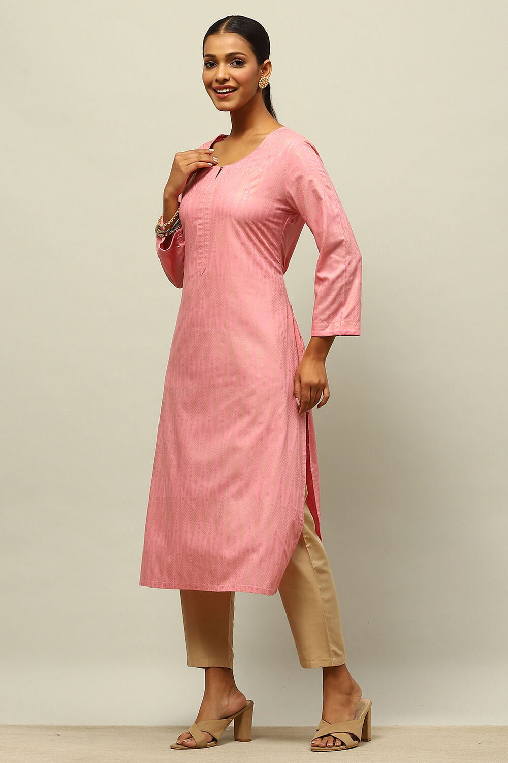 Dusty Pink Rayon Straight Printed Kurta Slim Pants Suit Set image number 3